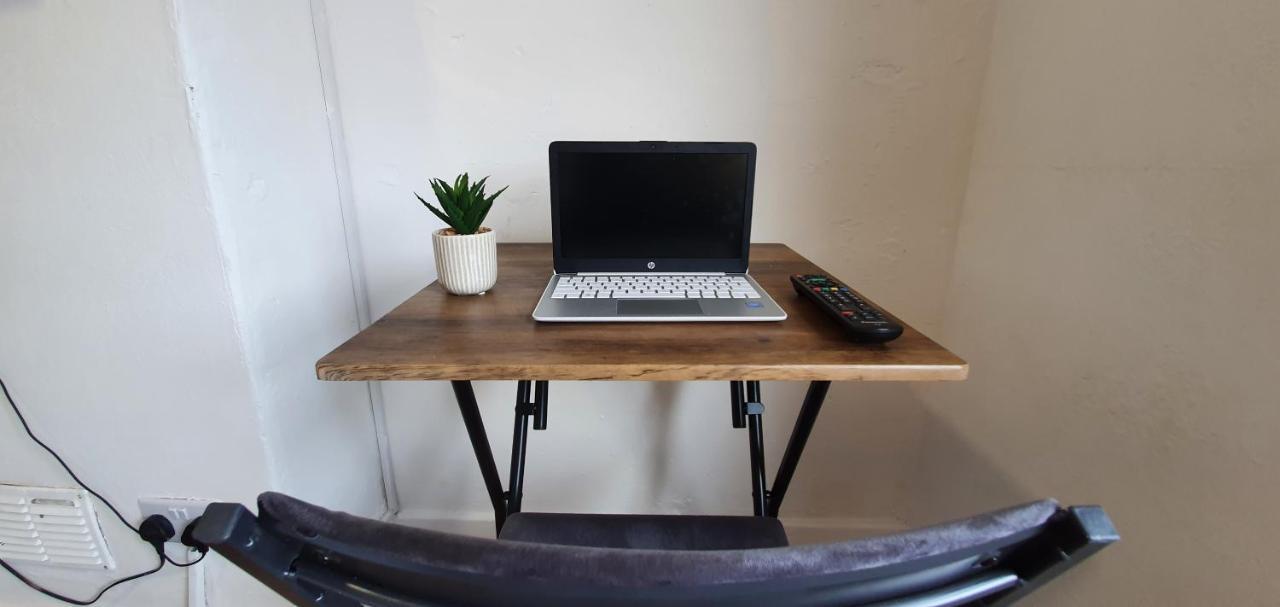 Fast Broadband, Budget Stay, Free Netflix. Cardiff Exterior foto